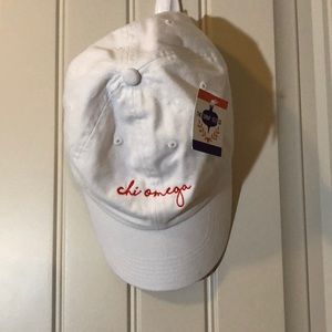 Chi Omega dad hat